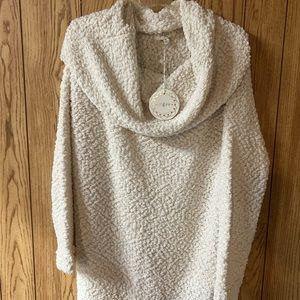 Brand new Umgee popcorn sweater